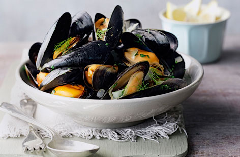 Moules-marinieres-with-fennel-hero-fc0afdec-d6be-45ba-9c00-a9664eb0983a-0-472x310-97d7c683-7217-4174-bda1-afe23c6f2c77-0-472x310